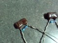 treble-bleed-1n5-philips-mustardotpornik-small-1