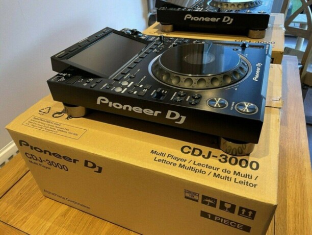 pioneer-cdj-3000-pioneer-djm-a9-pioneer-djm-v10-lf-pioneer-cdj-2000nxs2-pioneer-djm-900nxs2-big-1